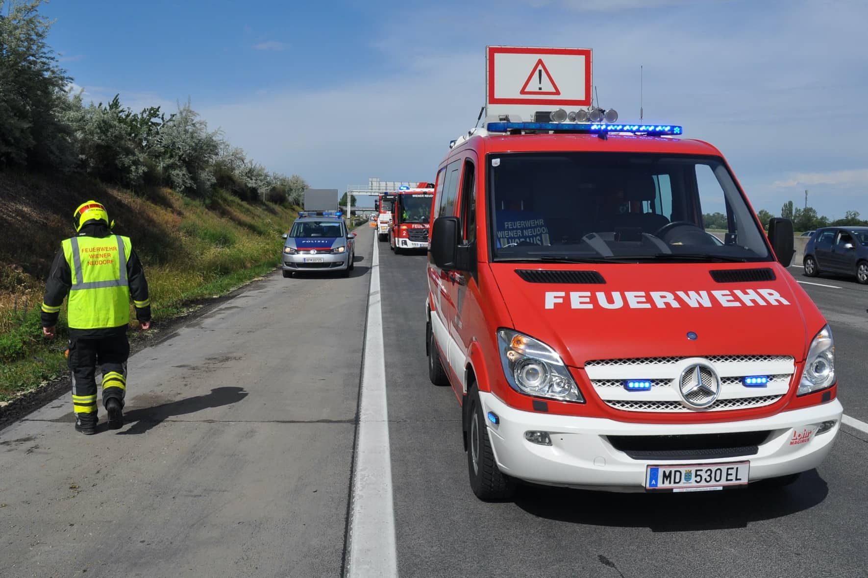 FF Wiener Neudorf: Unfall mit Rettungsfahrzeug auf der A2