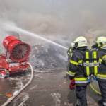 Großbrand bei Recyclingfirma in St. Michael