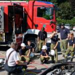 Feuerwehrjugend aus Althofen und Guttaring beübt gemeinsam einen Verkehrsunfall