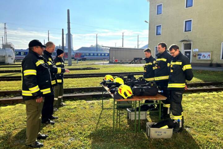 BFK Vöcklabruck: Atemschutzleistungsprüfung in Bronze, Silber und Gold