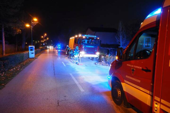 FF Biedermannsdorf: Ölspur nach Verkehrsunfall gebunden