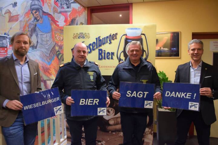 Brauerei Wieselburg: Getränkespende an Feuerwehren nach Rax-Brand