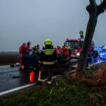 Verkehrsunfall mit eingeklemmter Person