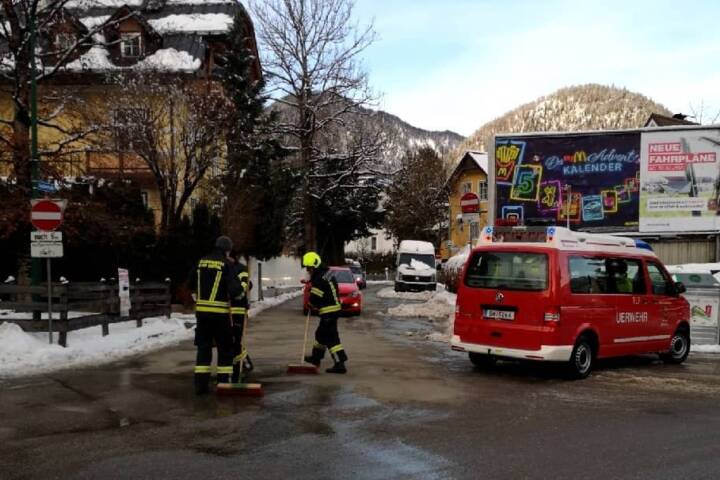 HFW Bad Ischl: Ölspur in der Gartenstraße