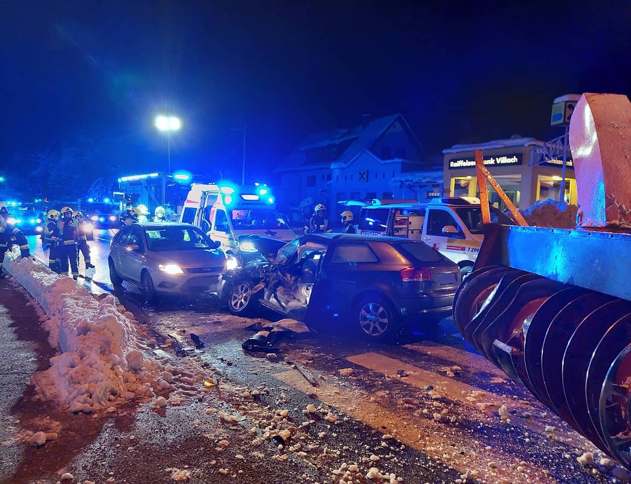 HFW Villach: Schwerer Verkehrsunfall in Villach