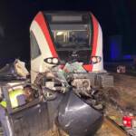 PKW kollidierte mit Zug