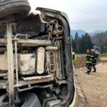 LKW umgestürzt – Person nicht eingeklemmt