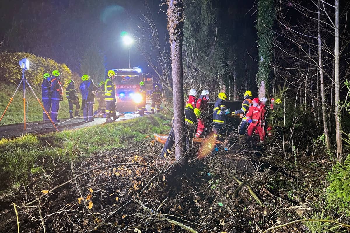 BFV Deutschlandsberg: Schwerer Verkehrsunfall in Lannach