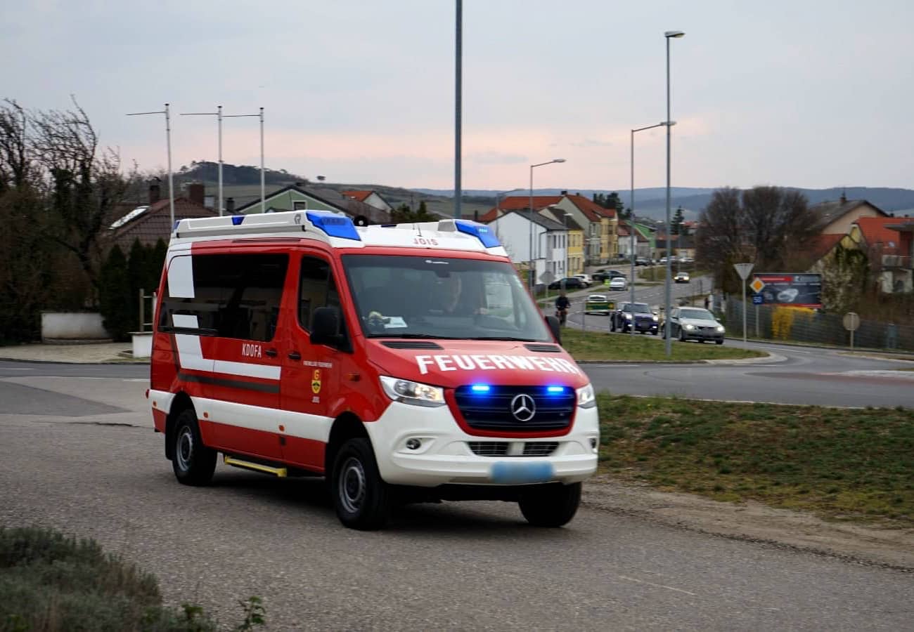 FF Jois: Neues Kommandofahrzeug für die Feuerwehr