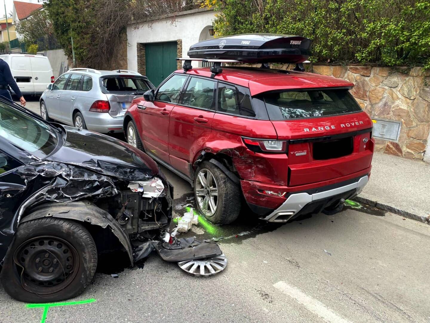 FF Klosterneuburg: Verkehrsunfall in der Kierlingerstrasse