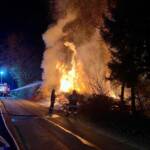 Brand eines Holzlagerplatzes