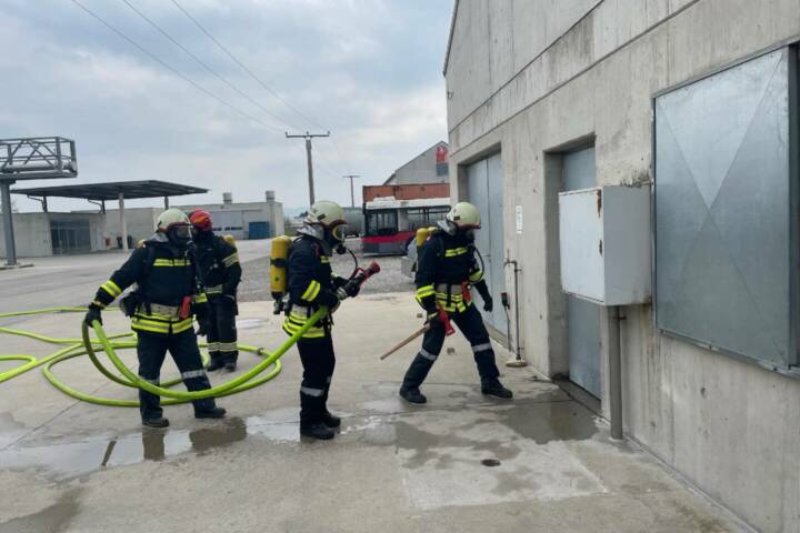 Übungsnachmittag im Brandhaus Tulln