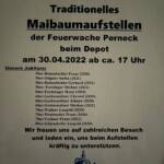 Maibaumaufstellen bei der Feuerwache Perneck