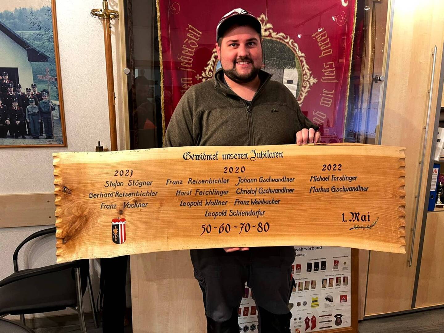 HFW Bad Ischl: Maibaumaufstellen bei der FW Perneck