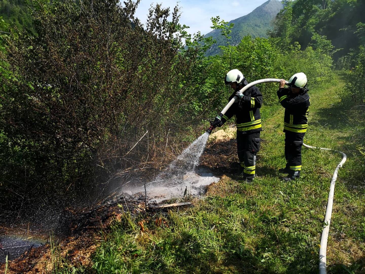 HFW Bad Ischl: Böschungsbrand in Kößlbach