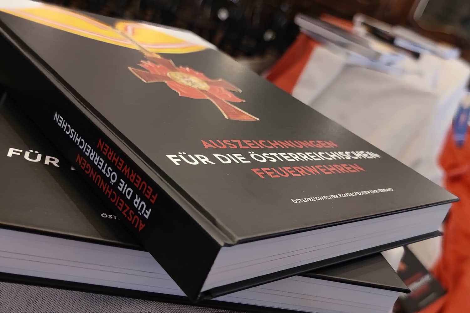ÖBFV: Buch zum Auszeichnungswesen der Feuerwehren erschienen