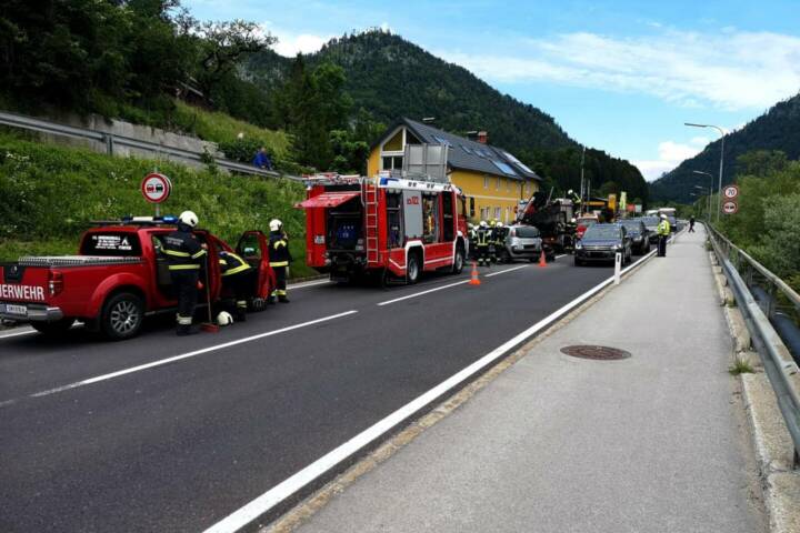 HFW Bad Ischl: Verkehrsunfall auf der B145