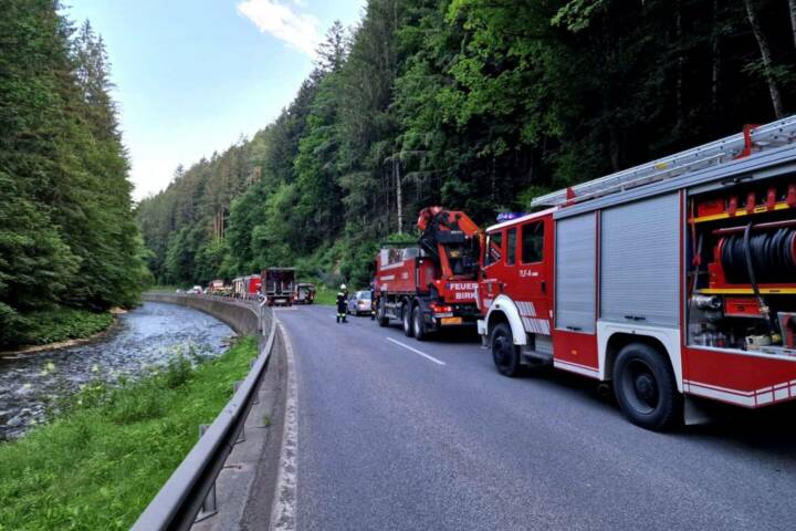 BFV Weiz: Tödlicher Verkehrsunfall im Bezirk Weiz