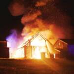 Scheunenbrand in der Nacht von Mittwoch auf Donnerstag in Langegg