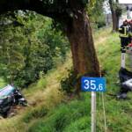 Unfall mit Van fordert zwei Schwerverletzte