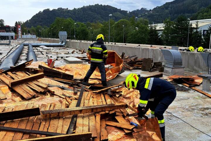 FF Kapfenberg-Diemlach: Sturmfront sorgt für Verwüstung