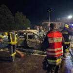 Auto steht in Vollbrand