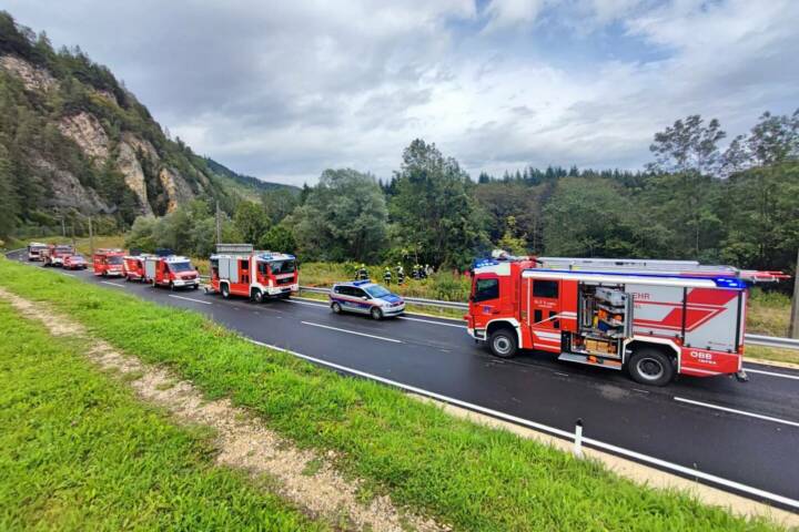 BFVLE / FF Leoben: Schwerer Verkehrsunfall B116