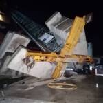 Baukran in Gröbming auf zwei Gebäude gestürzt