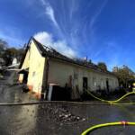 Wohnhausbrand mit schwieriger Wasserversorgung in Hoheneich