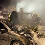 Brand mehrerer Kraftfahrzeuge in Wien - Simmering