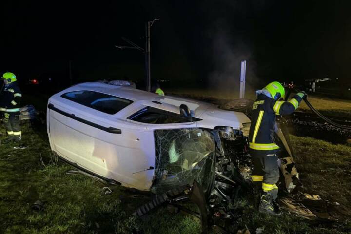 BFK Neusiedl am See: Tödlicher Verkehrsunfall zw. PKW und Zug