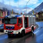 Personenrettung mit Drehleiter und Brandmeldealarm