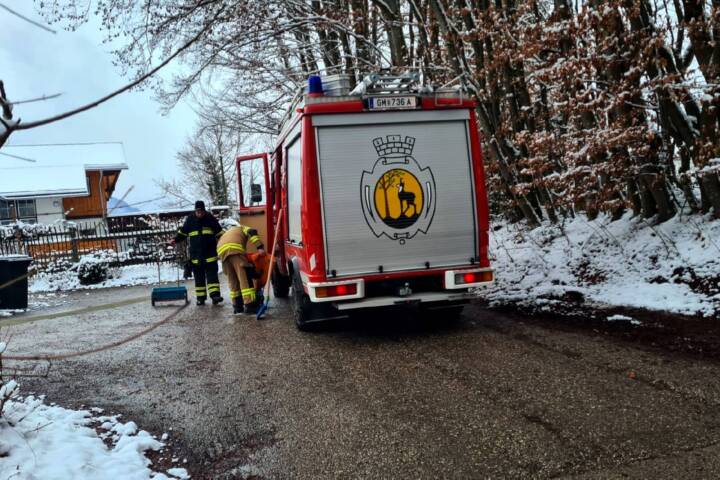 HFW Bad Ischl: Ölspur in Steinfeld