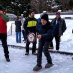 Beim traditionellen Eisstockschießen der Feuerwehren im Bezirk Spittal/Drau ging es heiß her