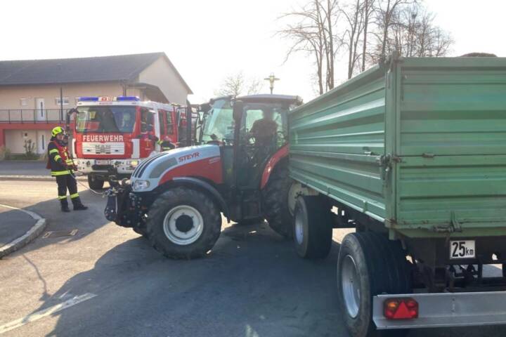 FF Mogersdorf: Traktorbergung in Mogersdorf