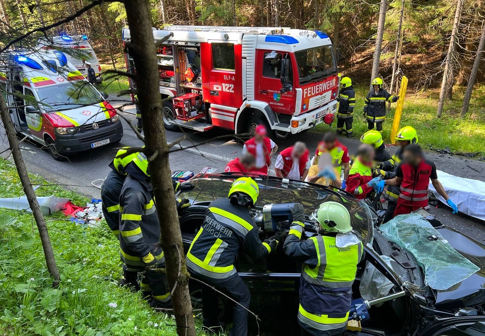 Schwerer Verkehrsunfall Bleiberger Landesstraße