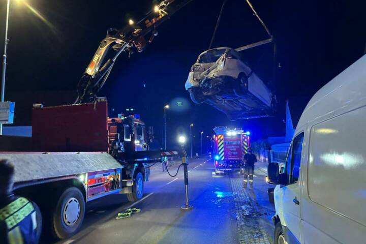 FF Ebenfurth: Verkehrsunfall mit vier Fahrzeugen