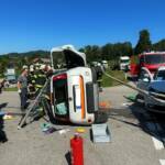Verkehrsunfall mit eingeschlossener Person