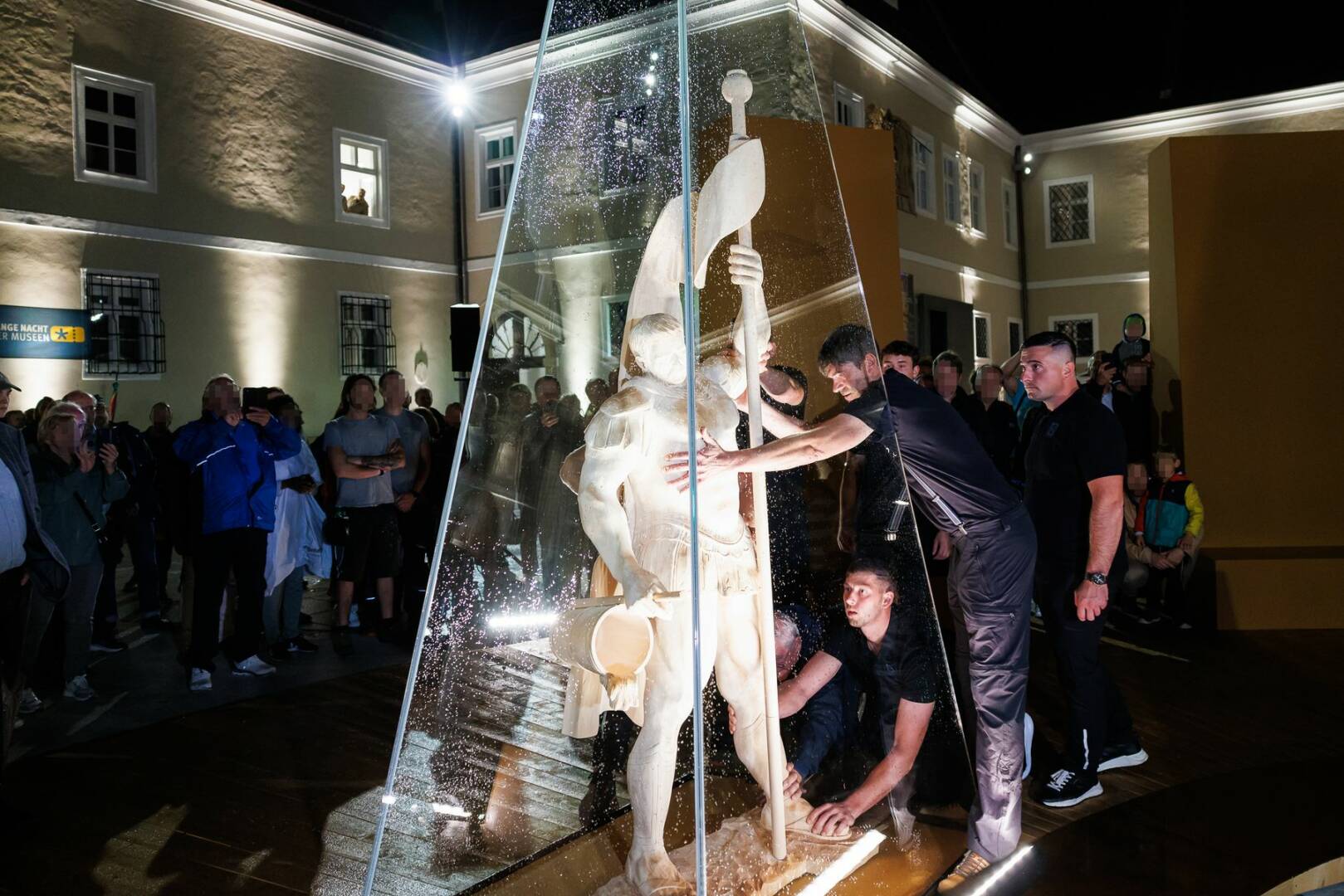 Ein Bad für Florian: Feierliche Eröffnung am Domplatz St. Pölten