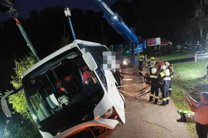 BFV Deutschlandsberg: Omnibus drohte umzustürzen