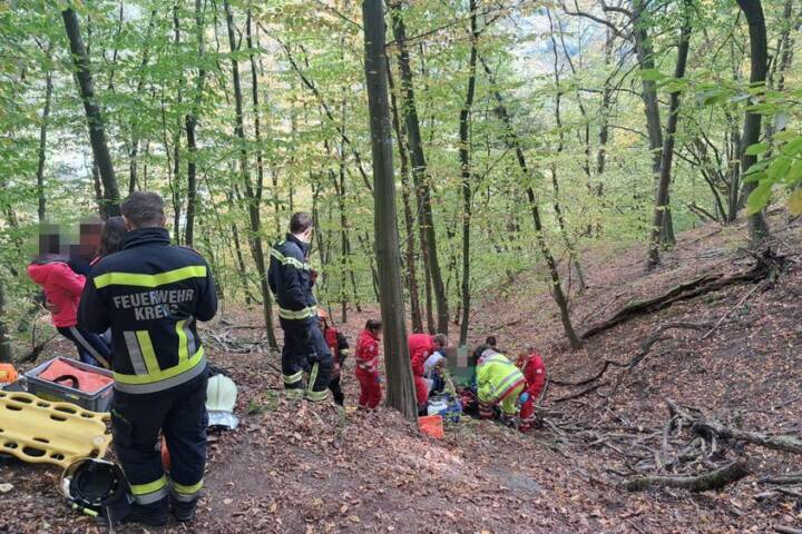 Menschenrettung nach Wanderunfall im unwegsamen Gelände