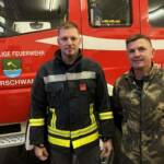 Feuerwehr und Jagdleiter retten Reh aus Schacht