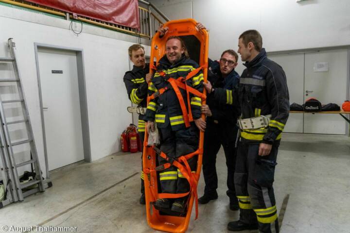BFK Vöcklabruck: Truppmann-Ausbildung in Manning