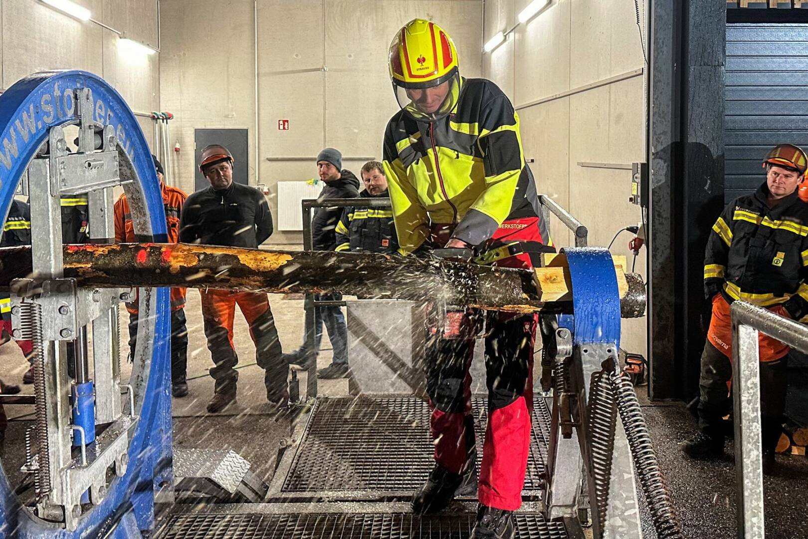FF Bad Goisern: Feuerwehr übt den Sturm-Einsatz