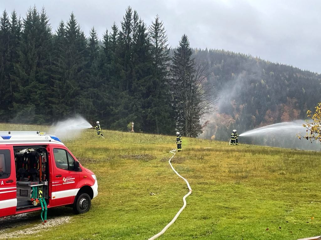 HFW Bad Ischl: Pernecker Reservisten üben auf Auszeitalm