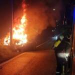 Verkehrsunfall mit Fahrzeugbrand in Wien - Simmering