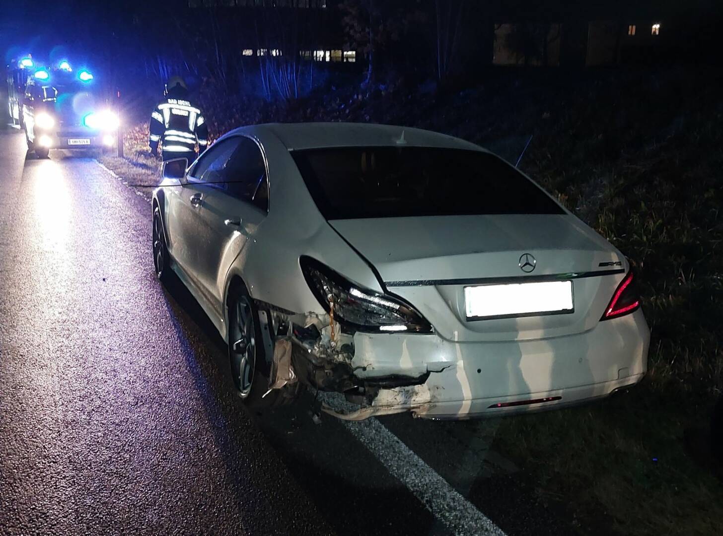 HFW Bad Ischl: Verkehrsunfall mit zwei PKWs endet glimpflich