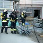 Schadstoffeinsatz in Groß Siegharts: Mittelschule musste evakuiert werden