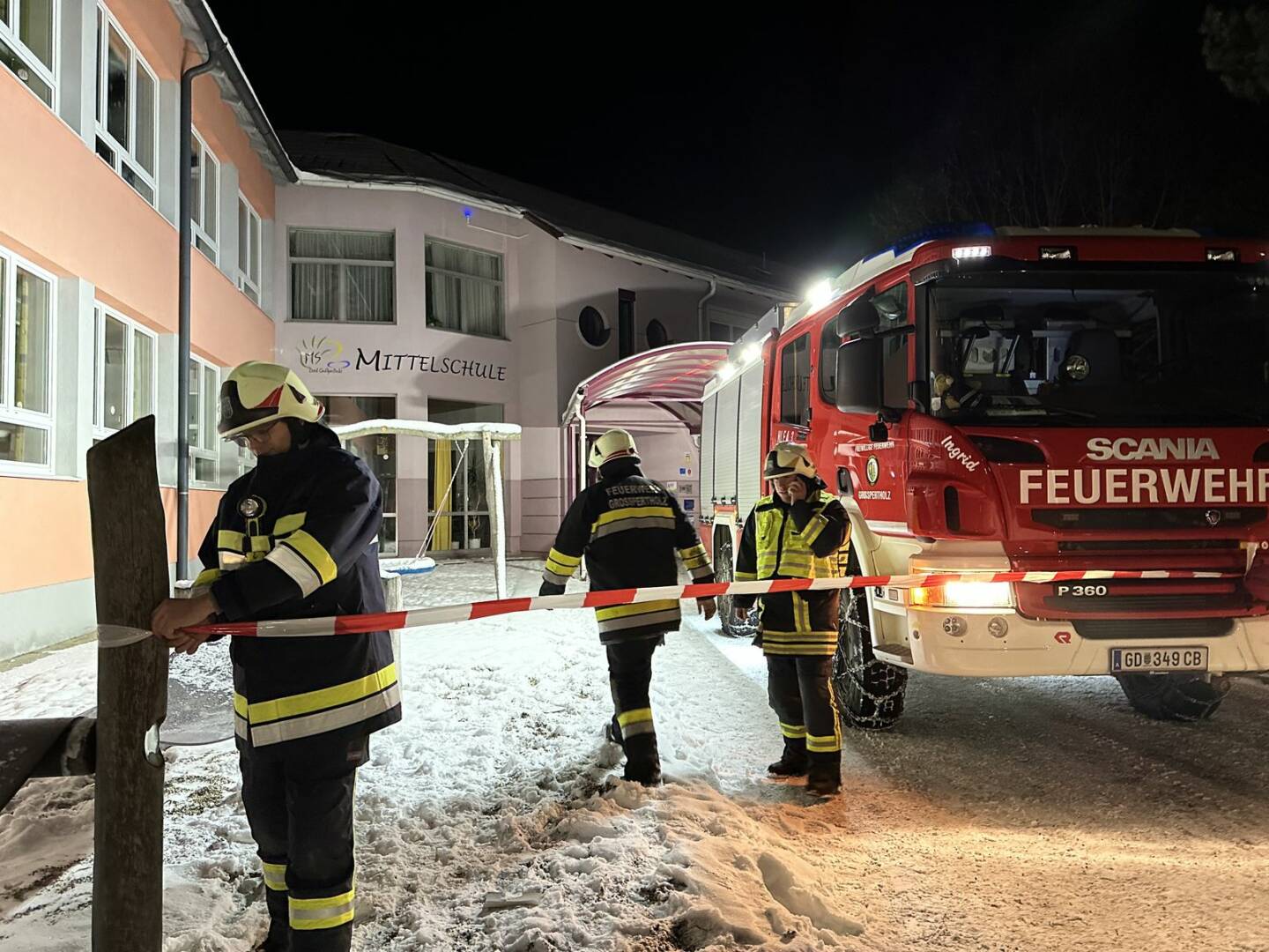 BFK Gmünd: Schadstoffeinsatz in Mittelschule Bad Großpertholz