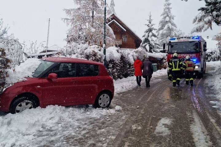 HFW Bad Ischl: Verkehrsunfall in der Lärchenwaldstraße